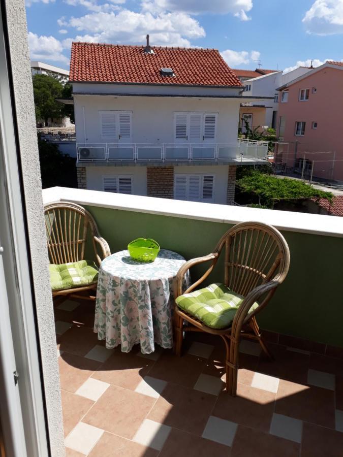 -Villa Sjor -Primosten-Apartmani- Has 2 Large Apartments And 2 Smaller Ones -Primosten Lokvice 6 מראה חיצוני תמונה