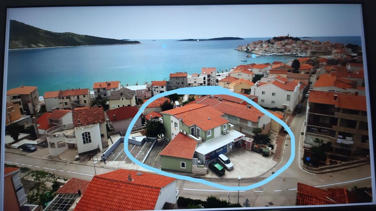 -Villa Sjor -Primosten-Apartmani- Has 2 Large Apartments And 2 Smaller Ones -Primosten Lokvice 6 מראה חיצוני תמונה